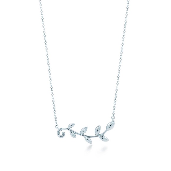 Tiffany’s olive leaf pendant - Picture 1 of 5